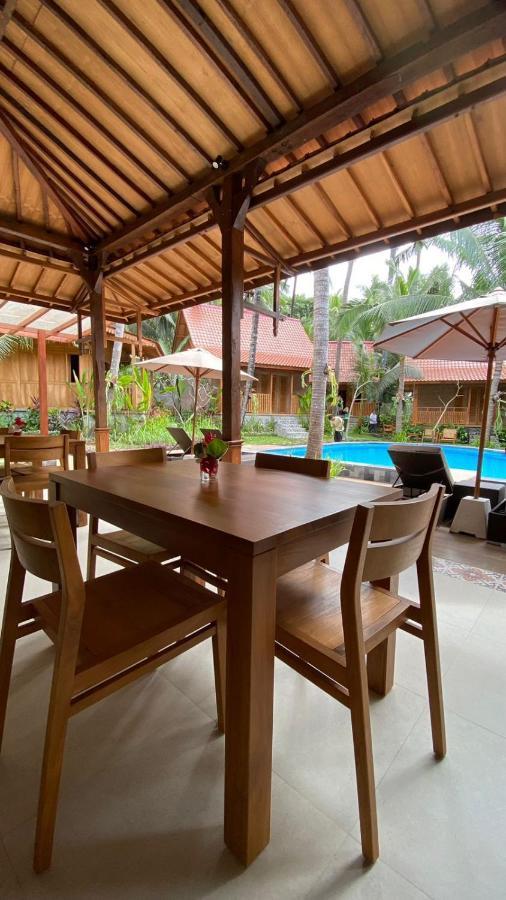 Villa Lova Sambirenteng Gretek Exterior foto